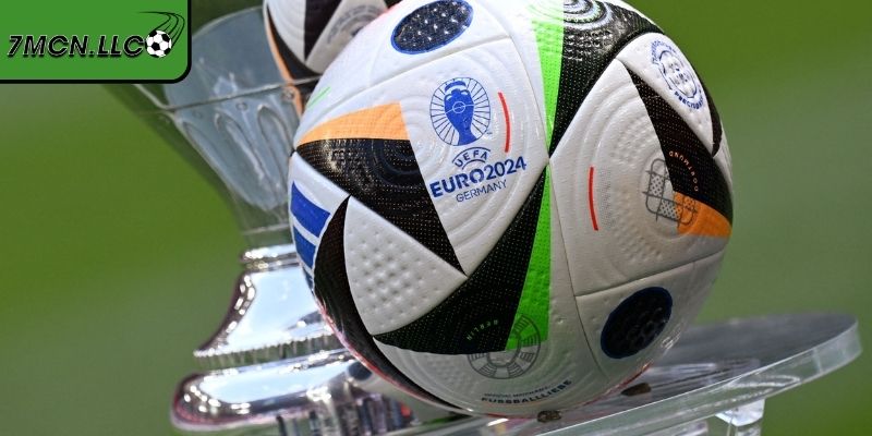 Giải thích Euro mấy năm 1 lần