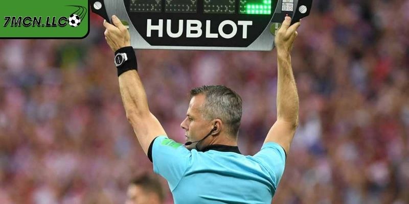 Hublot trong bóng đá là gì vận hành sân đấu